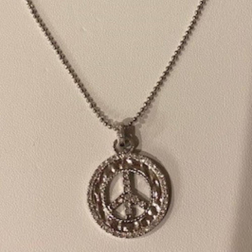 Lia Sophia "PEACE" Necklace - Picture 7 of 7